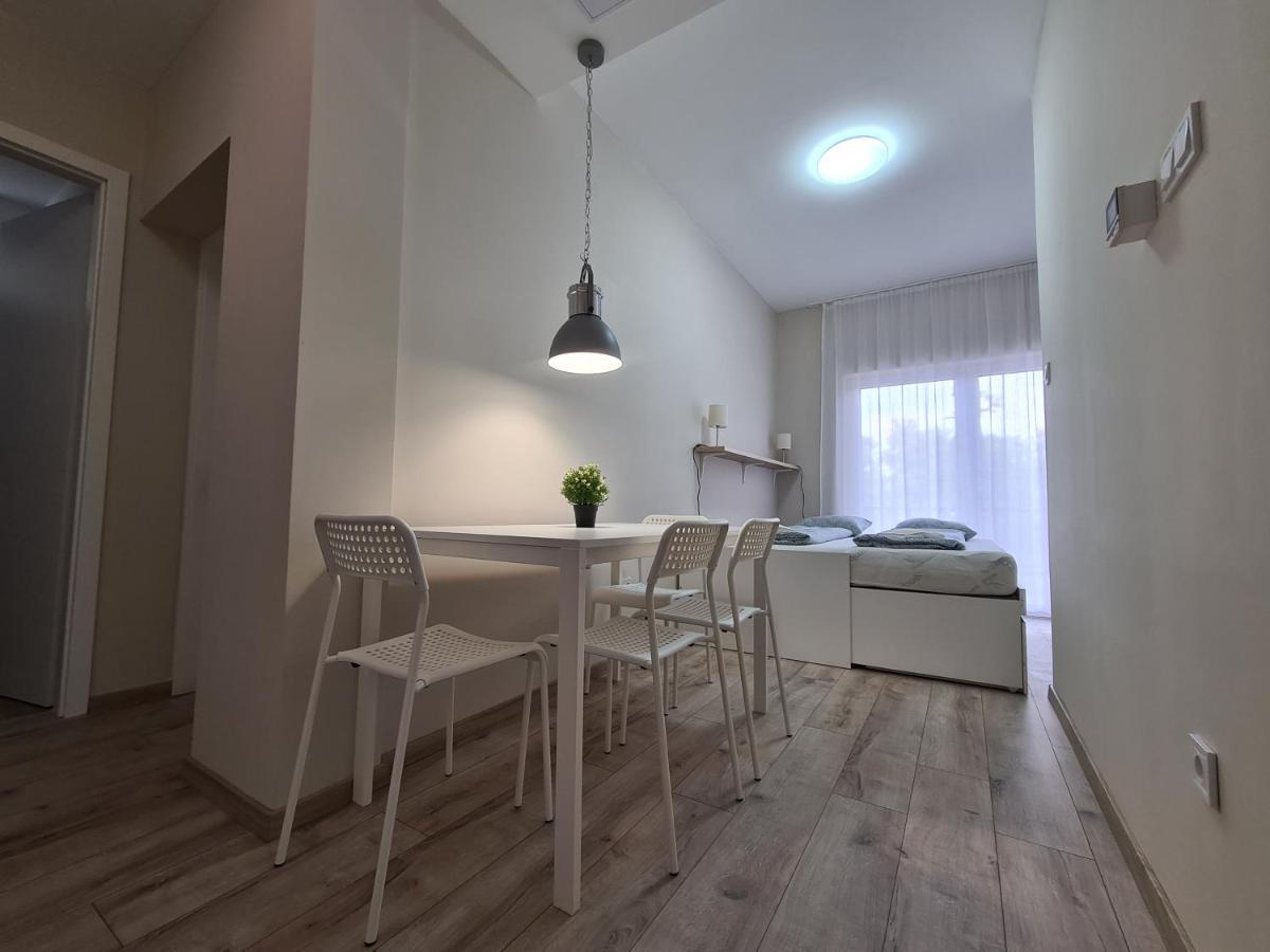 Oet Fenyo Apartmanhaz Сиофок Екстериор снимка