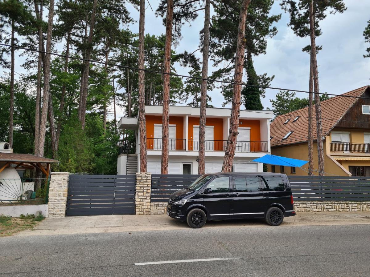 Oet Fenyo Apartmanhaz Сиофок Екстериор снимка