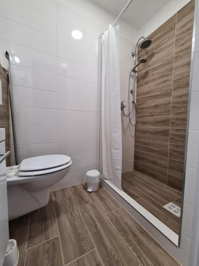 Oet Fenyo Apartmanhaz Сиофок Екстериор снимка